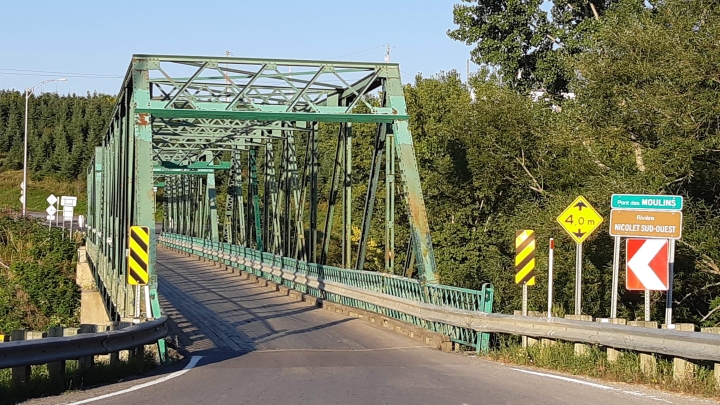 Fermeture du pont des Moulins